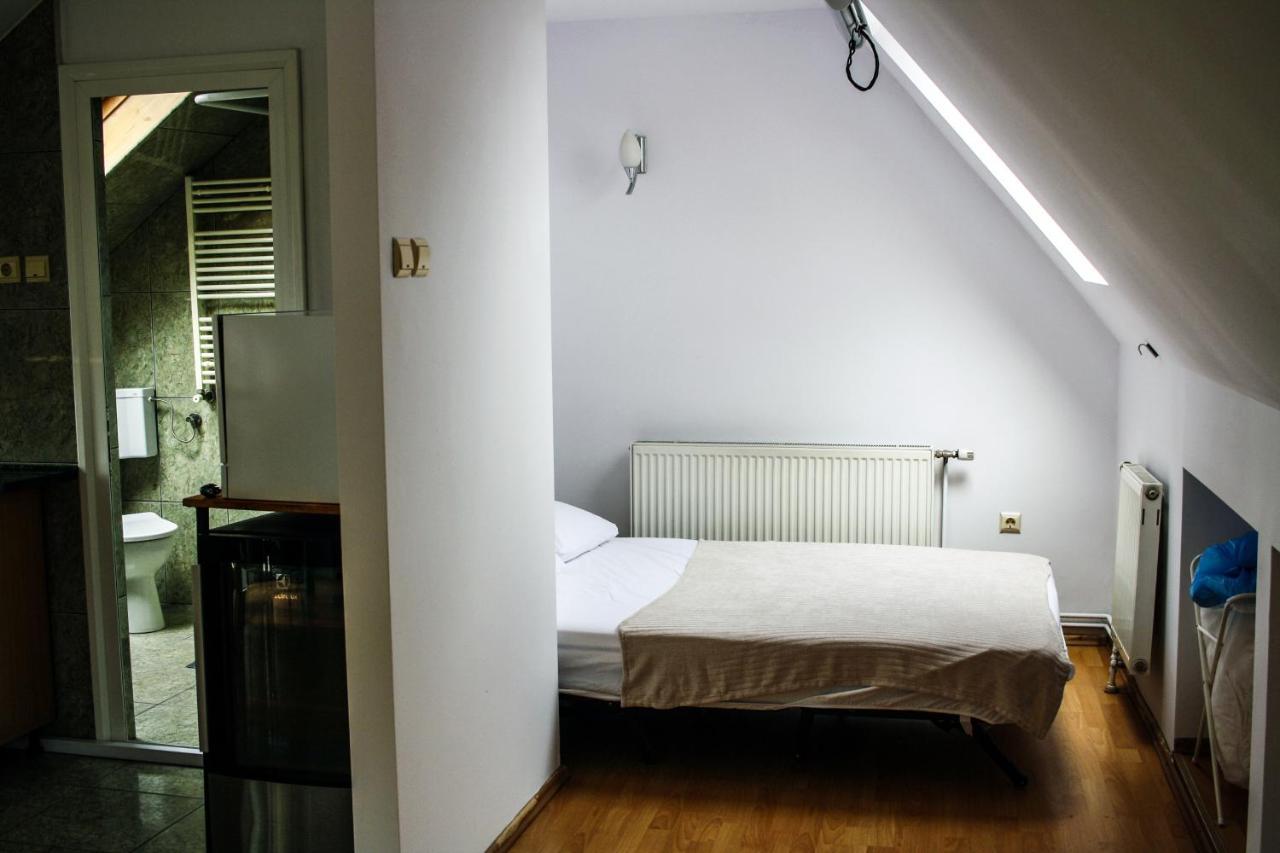 Split Crib - Chill Studio In Historic Brașov Exterior foto